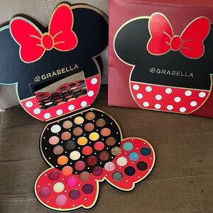 Grabella Minnie Mouse Eyeshadow Palette – 48 Color Set